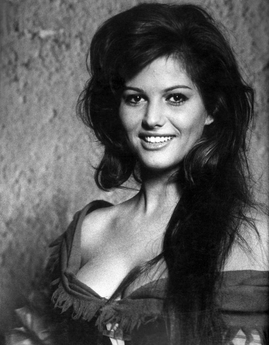 912x1169 vintage girl 55