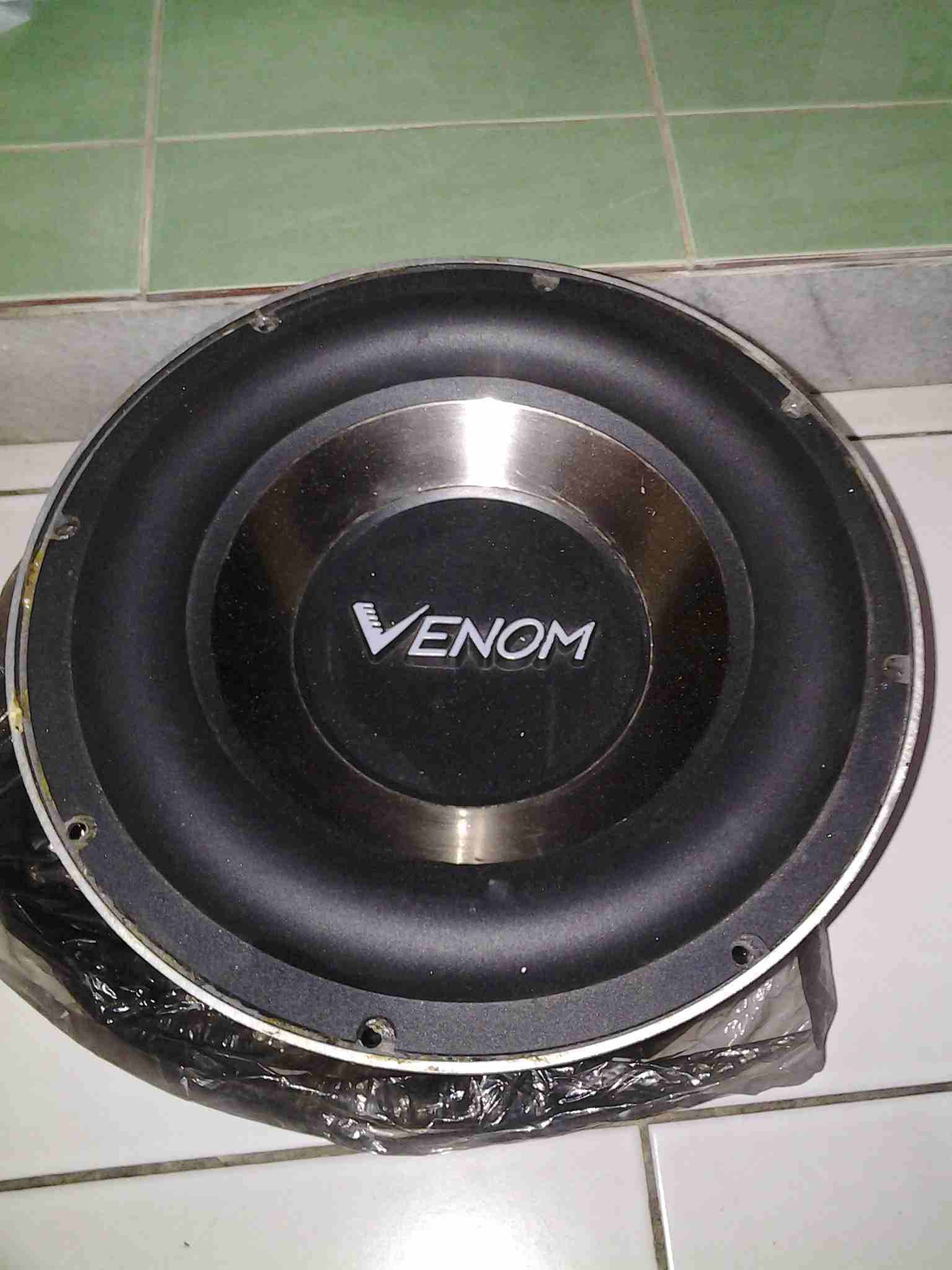 subwoofer venom 10 inch