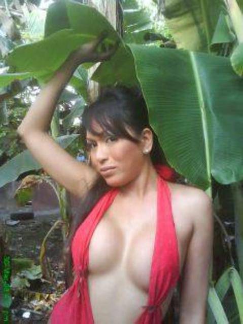 Image Hosted by UploadHouse.com