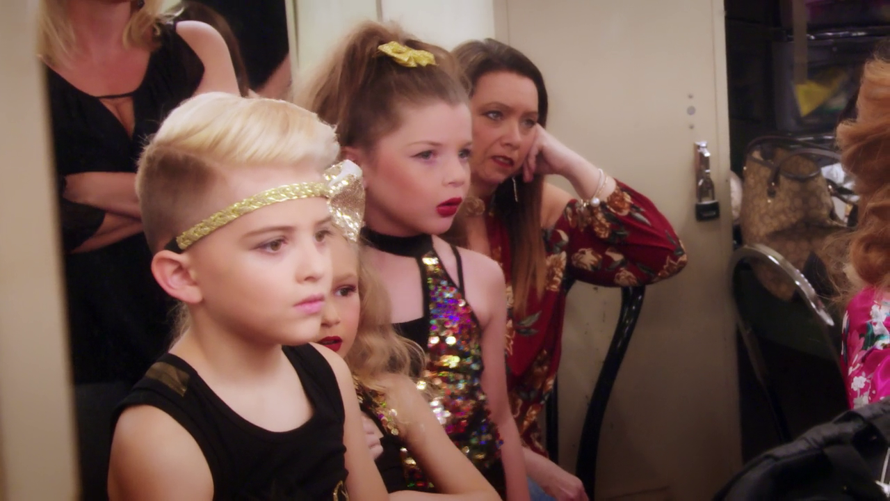 Dancing Queen S01E06 720p WEB x264-W4F Dancing Queen S01E06 720p WEB x264-W4F